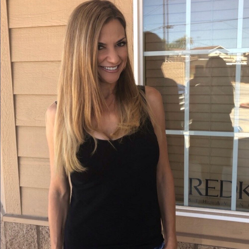 Meet your Posher, Ebony